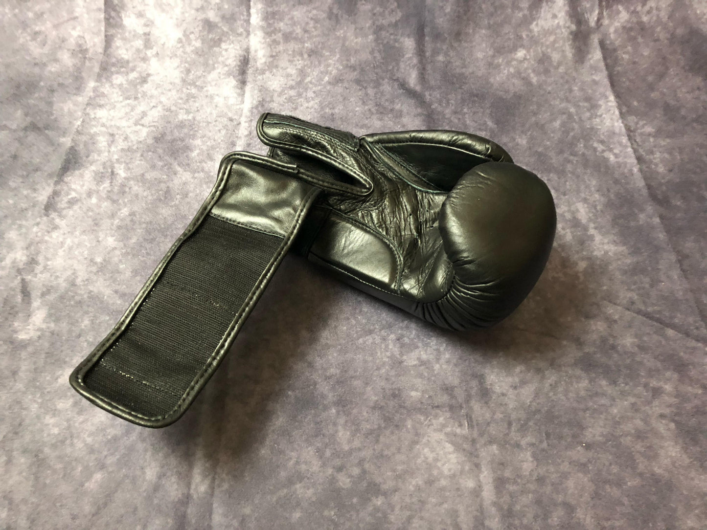 8oz Boxhandschuhe AsiaSport