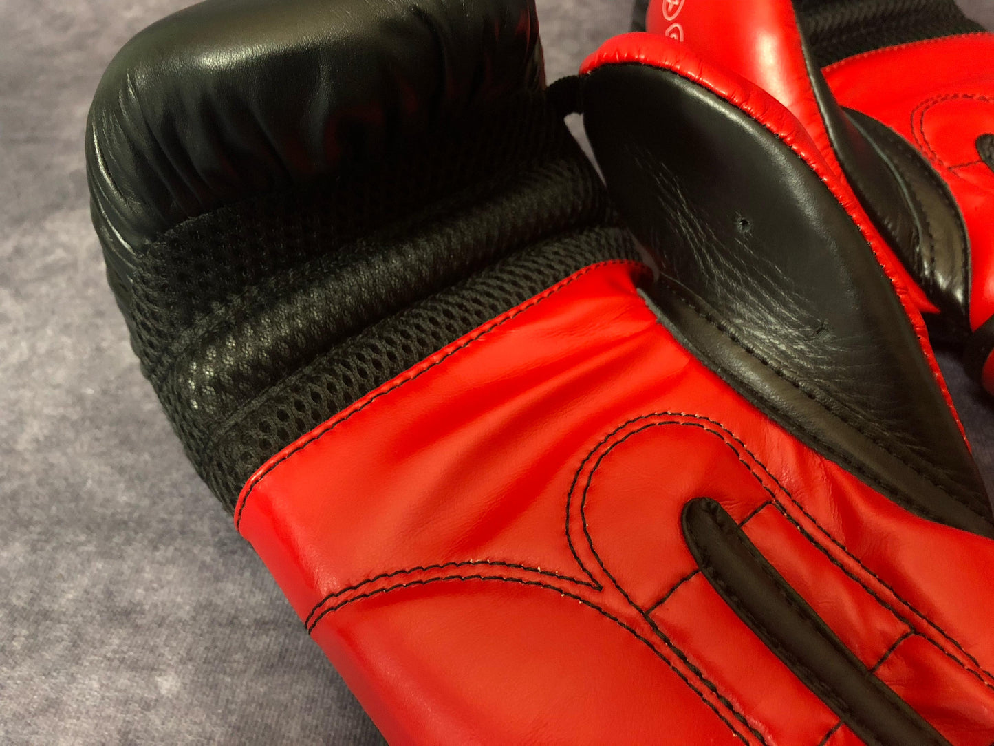 Boxhandschuhe - TOP TEN - Rot Schwarz