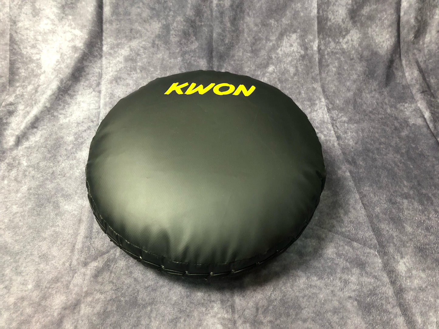 Mitt Rund Pratze von KWON