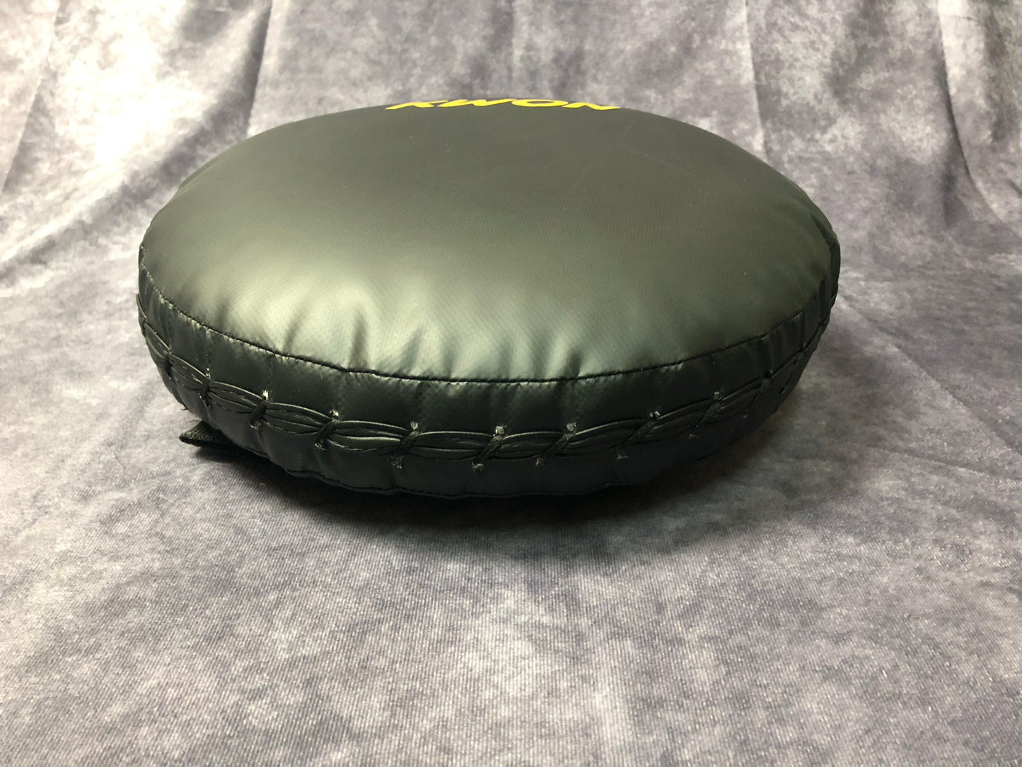 Mitt Rund von KWON aus PVC