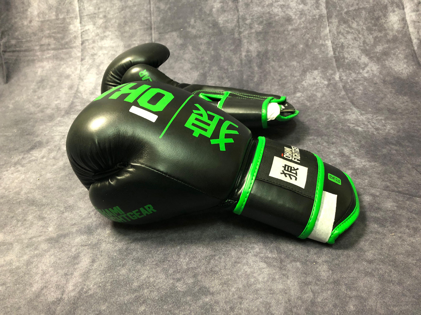 Boxhandschuhe von Okami