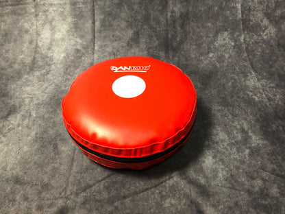 Rote Handpratze und Pratze von DAN RHO